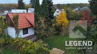 Krásna záhrada s malou murovanou chatkou v Kolárove, Čergov