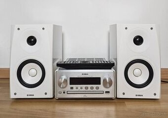Yamaha MCR-N560 /AirPlay/Spotify/Optika