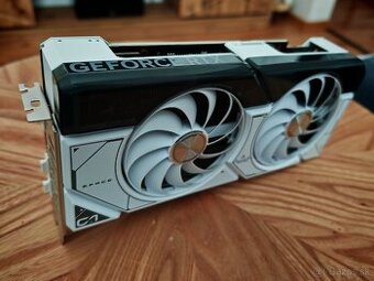Predam graficku kartu ASUS RTX 4070.