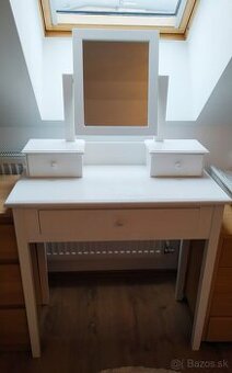 Kozmetický stolík so zrkadlom - 1