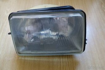 Predné svetlo Škoda 105-136 Rapid