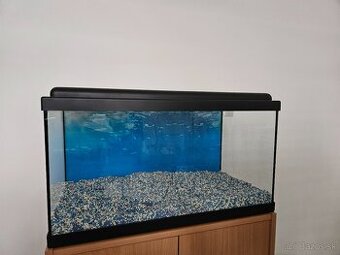 Predám akvárium 60L + filter JBL CristalProfi e401