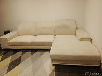 Béžová rohová sedačka