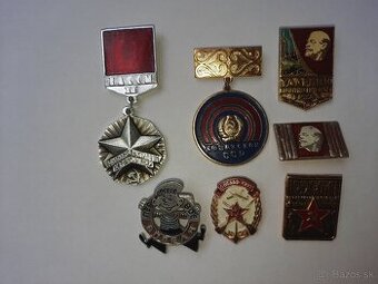 Odznaky.