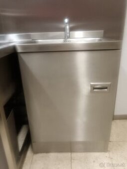 Profi nerezové umývadlo zo skrinkou