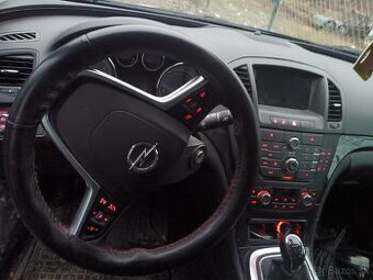Predám Opel Insignia AC KOMBI r. v 2012
