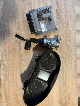 spínačka,  budíky Škoda Octavia 3