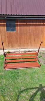 Sedacia cast na hojdacku