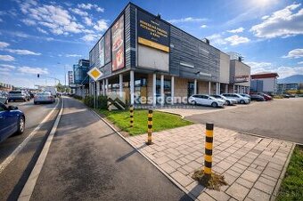 Top lokalita – obchodný priestor na Prenájom v OC Jasná