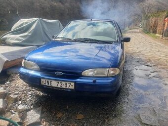 Ford Mondeo mk1 1.8 benzín