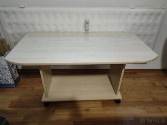 Konferencny stolik