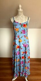 Modré kvetinové šaty, 38