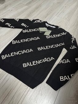 Balenciaga sveter S