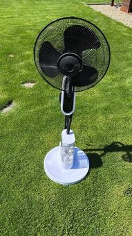 Stojanový ventilátor s rozprašovačom hmly