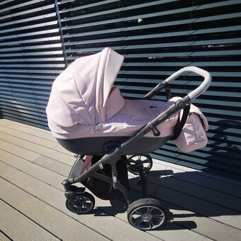 Roan bass soft pink