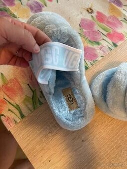 Ugg