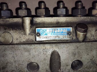 TATRA 815 V12 Vstrekovacie cerpadlo