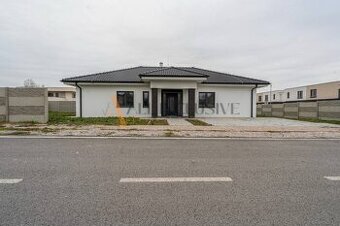 ALL INCLUSIVE l EXKLUZÍVNY 5 IZBOVÝ BUNGALOV V ADY PARK, DU