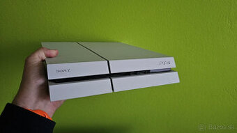 Sony Playstation 4 500GB - na náhradné diely