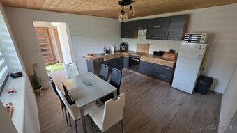Predaj rodinného domu (chalupy) s krásnym slnečným pozemkom
