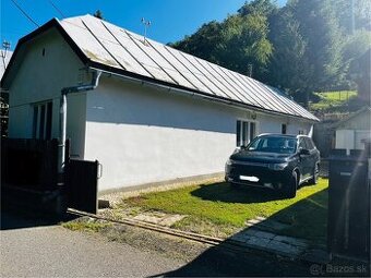 ZNÍŽENÁ CENA, ÚTULNÝ 1 podlažný rodinný dom, 646 m2, VT