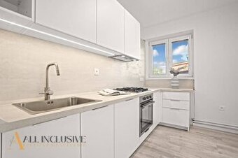 ALL INCLUSIVE I ČERSTVO ZREKONŠTRUOVANÝ 2 IZBOVÝ BYT SLÁDKOV