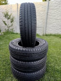 Dodávkove 4ks 215/70 R15c 120eur ako nové BA MA