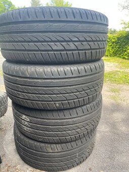 225/45 r18