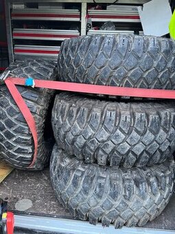 Maxxis crawler 37x14,5 r15