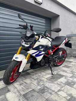 BMW G310r