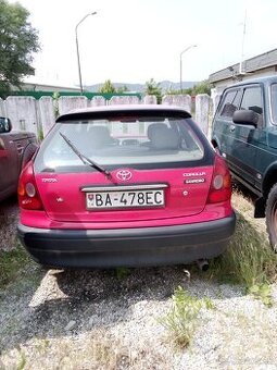 Toyota Corolla 1,4 STD, r.v. 1998