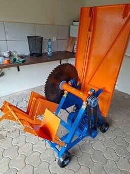 Cirkular s košom a stolom