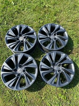 ALU KOLESÁ CITROEN DS 4X108 R17'