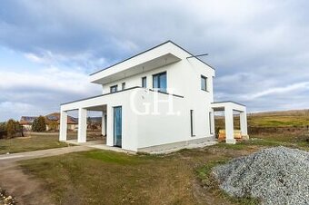 REZERVOVANÉ - ŠTÝLOVÝ DREVODOM V NOVÝCH ROZHANOVCIACH – MODE