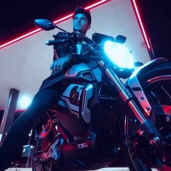 Vmoto SuperSoco TSx E-motorka elektrická bez STK