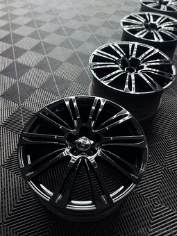 Predam orig hlinikove disky Audi R20 - 1