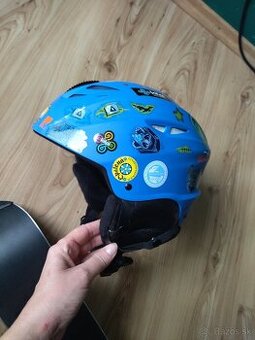 Nevica prilba+okuliare