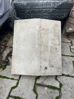 Betónové striešky na plot