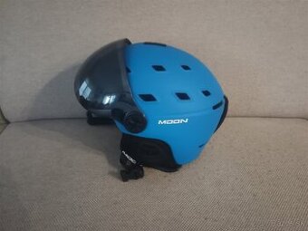 Lyžiarska prilba s okuliarmi