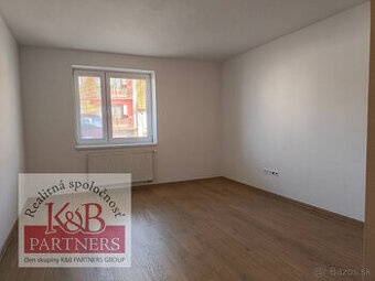 Ponúkame na predaj 1izbový byt o rozlohe 45m v Trenčíne.