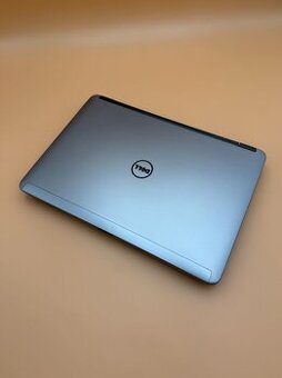 Dell Latitude E6440 i5 / 8GB / SSD / Win11 originál