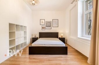Pri PREZIDENTSKOM PALÁCI - DVOR - 2 izb. - 51,19 m2 - OKNA D
