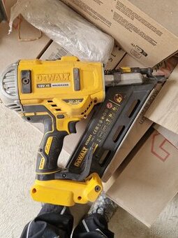 Dewalt klincovačka