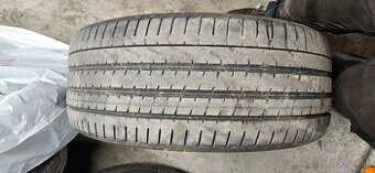 Predám pneumatiky Pirelli PZero 265/40 R22 106y