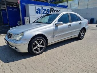 Predám Mercedes C 180kompresor,
