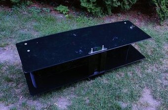 Stolík pod Tv