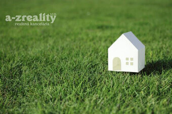 ZNÍŽENÁ CENA - Na predaj 2 stavebné pozemky v Nesvadoch