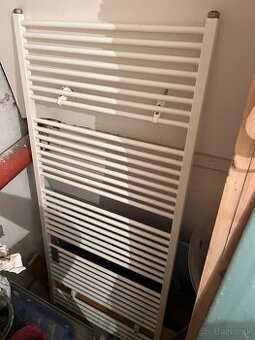 Predám použitý rebríkový radiator