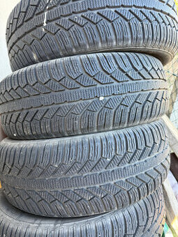 215/60 R17 Zimné pneu Semperit