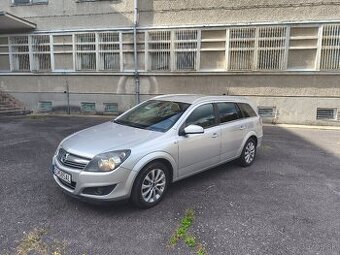 Predám Opel Astra 1.7 CDTI 2010